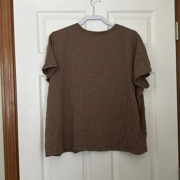 Women’s XXL Old Navy Light Brown T-Shirt - Picture 3 of 3